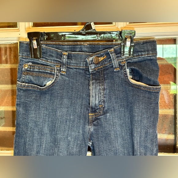 Wrangler Youth Boys 12 regular. Has adjustable elastic waist band. Some fraying - Picture 4 of 10